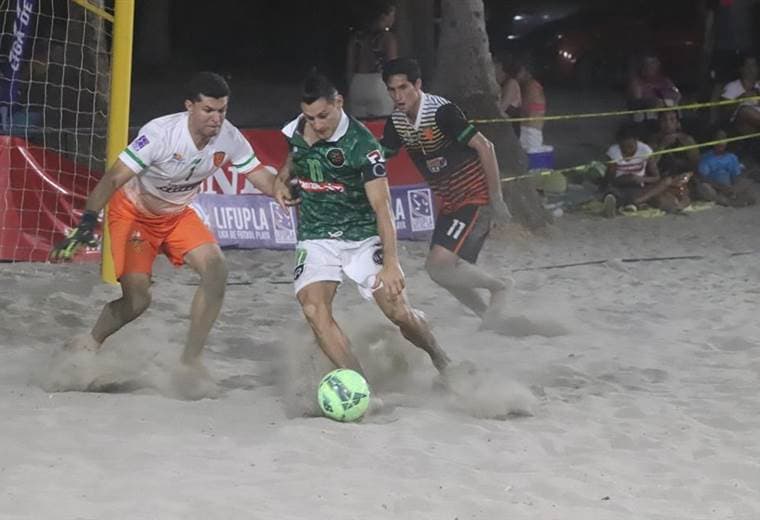 Leones Indomables y Puntarenas Junior comandan el fútbol playa | DT Comunicación