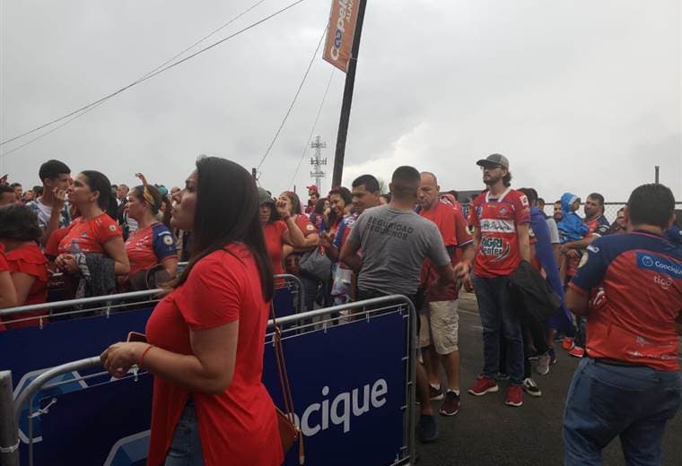 Apertura de puertas en San Carlos | Gabriel Vargas