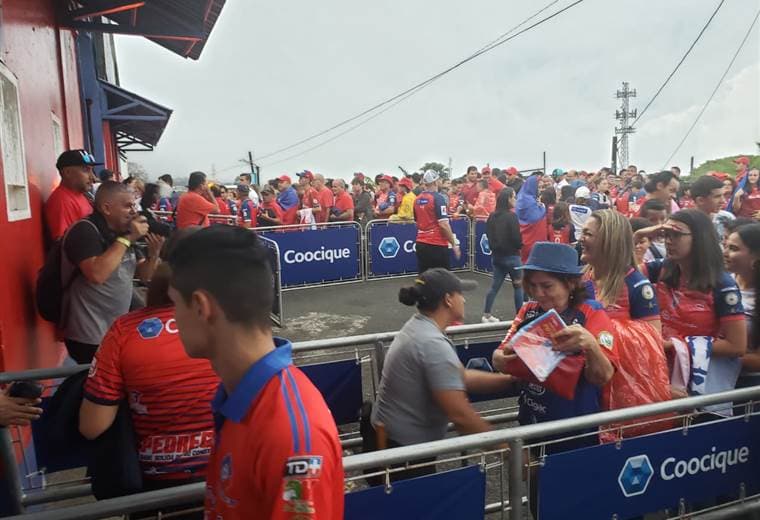 Apertura de puertas en San Carlos | Gabriel Vargas