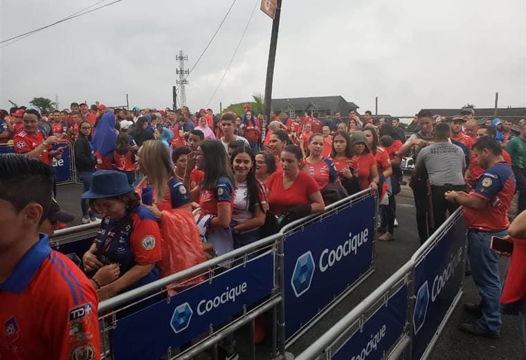 Apertura de puertas en San Carlos | Gabriel Vargas