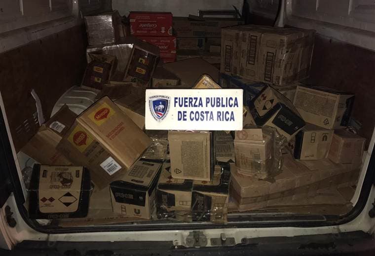 Fuerza Pública decomisó mercadería por presunta evasión fiscal en Heredia