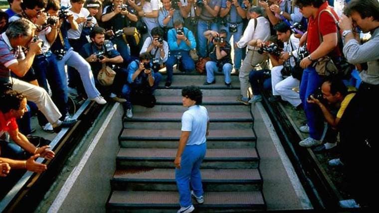 Vida de película de Maradona, entre la gloria y el abismo, en Cannes