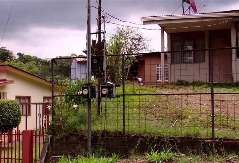 Padres de niño de 5 años fallecido huyeron a Costa Rica por denuncias de agresión en El Salvador