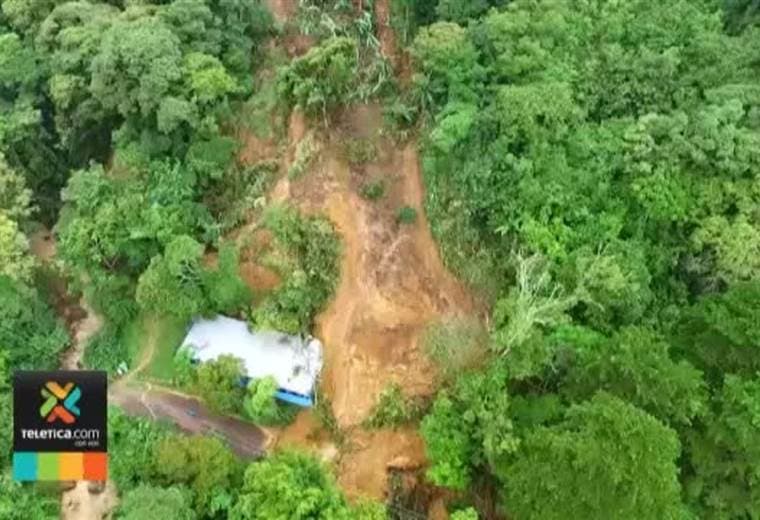 Al menos 20 deslizamientos están en el radar de la CNE con la entrada de la época lluviosa