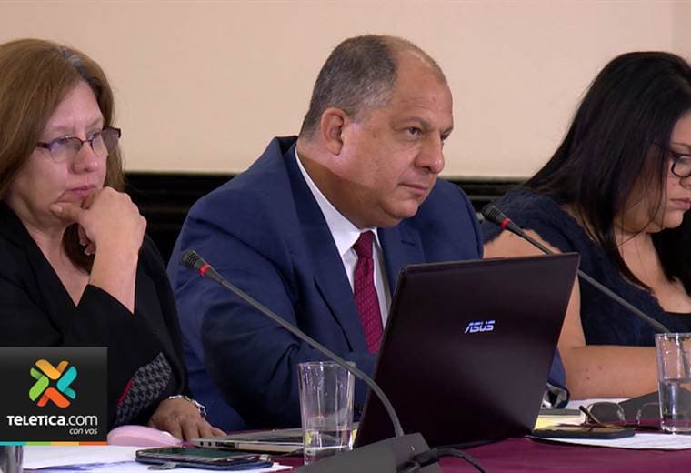 40 diputados votaron a favor de inhabilitar a expresidente Luis Guillermo Solís para cargos públicos
