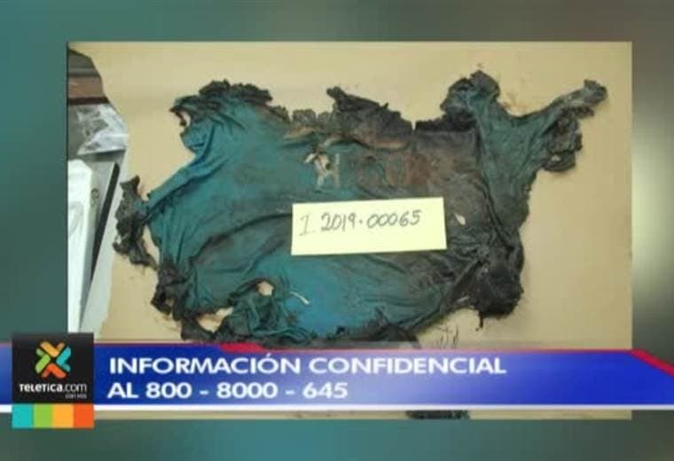 Par de tenis y camisa podrían ayudar a identificar a un hombre que fue lanzado a un río en Guápiles.