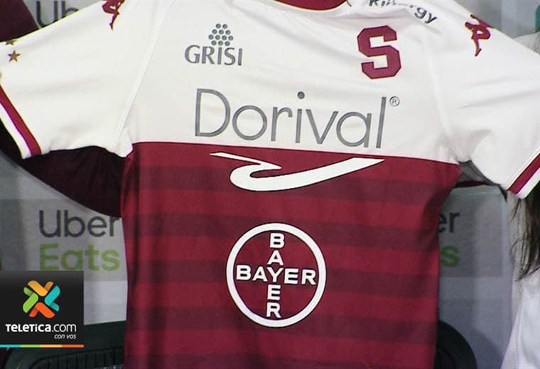 Saprissa presentó dos nuevos patrocinios en la camiseta del equipo femenino de fútbol