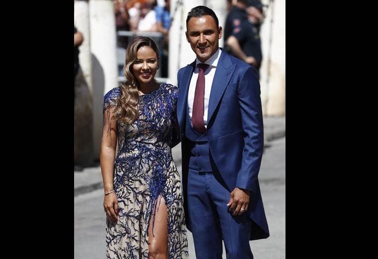 Keylor Navas y Andrea Salas en la boda de Sergio Ramos