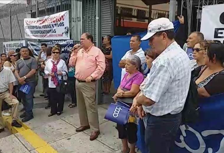 Manifestación de Cooperativistas este martes