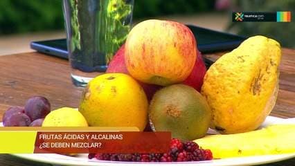 ¿Se debe mezclar frutar ácidas con alcalinas?