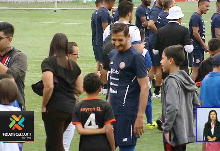 Celso Borges y Allan Cruz la pareja de la media cancha