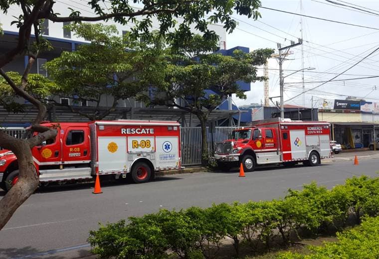 Fumigación en Administración Tributaria de San José Oeste provocó el desalojo de las instalaciones
