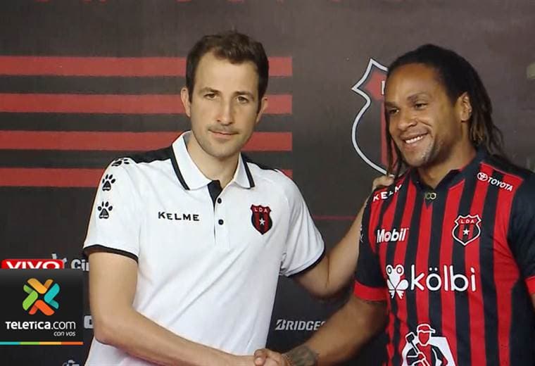 Alajuelense presenta a Jonathan McDonald