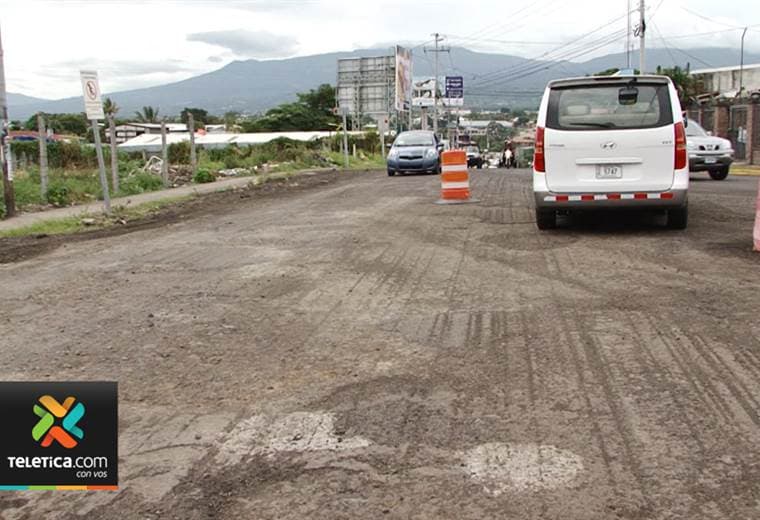 Intervienen carretera que va de Santo Domingo a Tibás