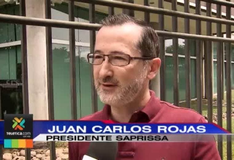 Presidente de Saprissa lanzó fuertes críticas a la Unafut por norma de uso de extranjeros