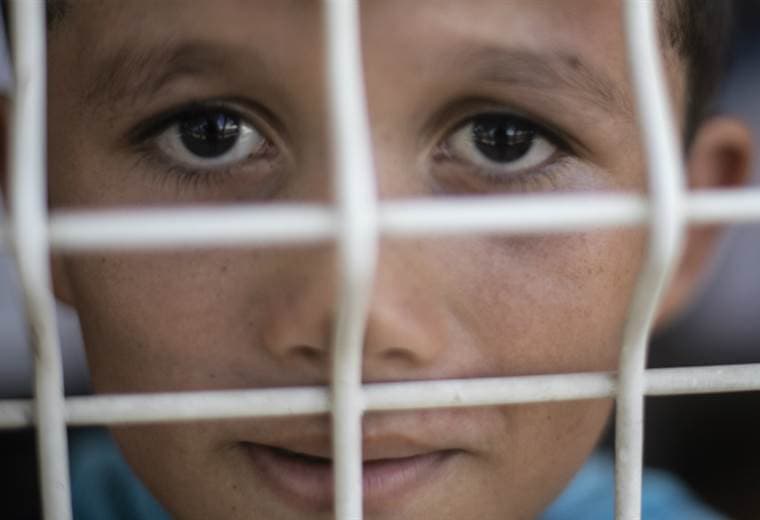 Miles de niños han tratado de llegar al norte. AFP