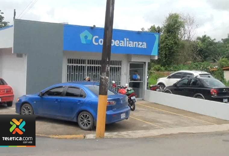 Dos sujetos asaltaron una sucursal de Coopealianza en Pérez Zeledón