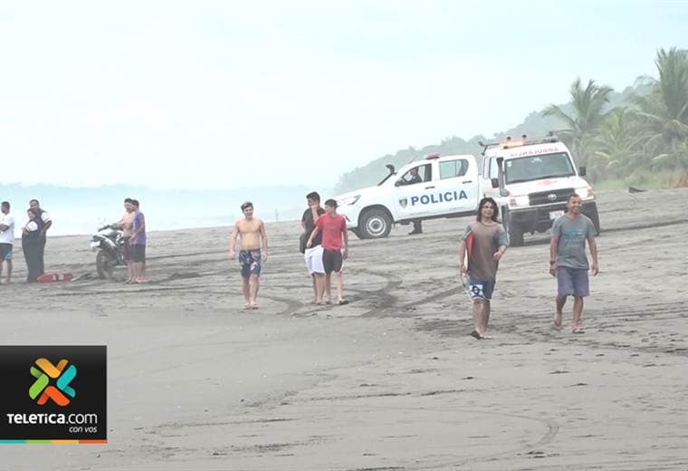 Cruz Roja continúa rastreando las cercanías de Playa Bandera en busca de un adolescente