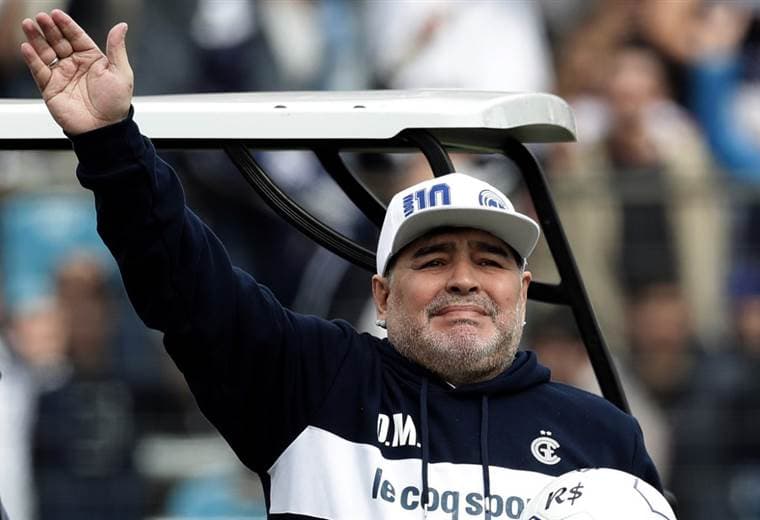 Diego Maradona Gimnasia y Esgrima La Plata