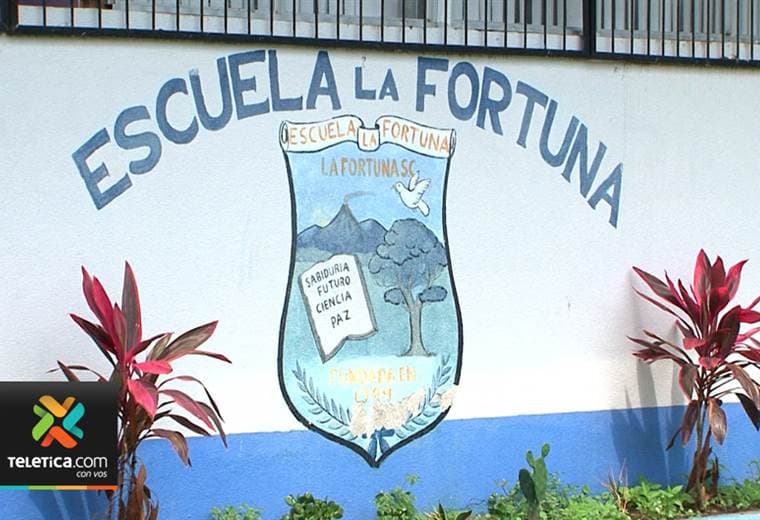MEP investiga escuela rural en La Fortuna por manejo deficiente de los recursos