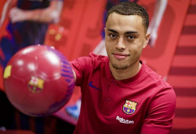 Sergiño Dest | FCBarcelona.com