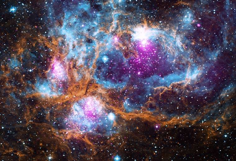 Fotografía: NASA/CXC/PSU/L. Townsley et al./UKIRT/JPL/Caltech