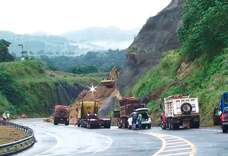 Lanamme advierte de 22 puntos de deslizamientos en Ruta 27