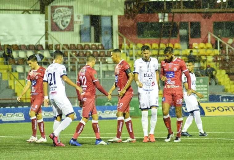 Prensa Santos de Guápiles.