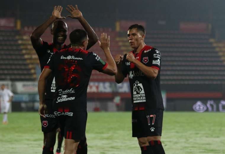 Prensa Liga Deportiva Alajuelense.