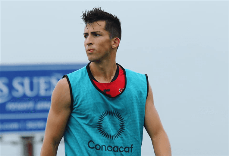 Yurguin Román | Facebook LDA.