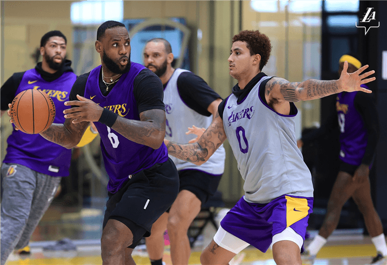 Facebook Los Ángeles Lakers.