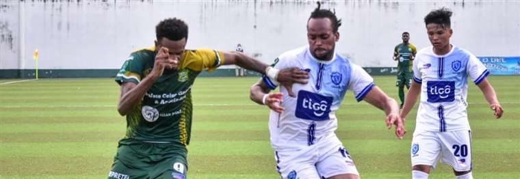 Yuaycell Wright y LeMark Hernández. Prensa Limón