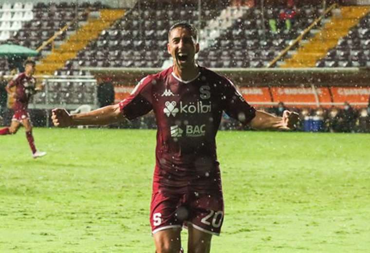 Mariano Torres. Twitter Saprissa