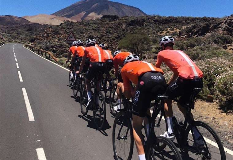 Facebook Andrey Amador.