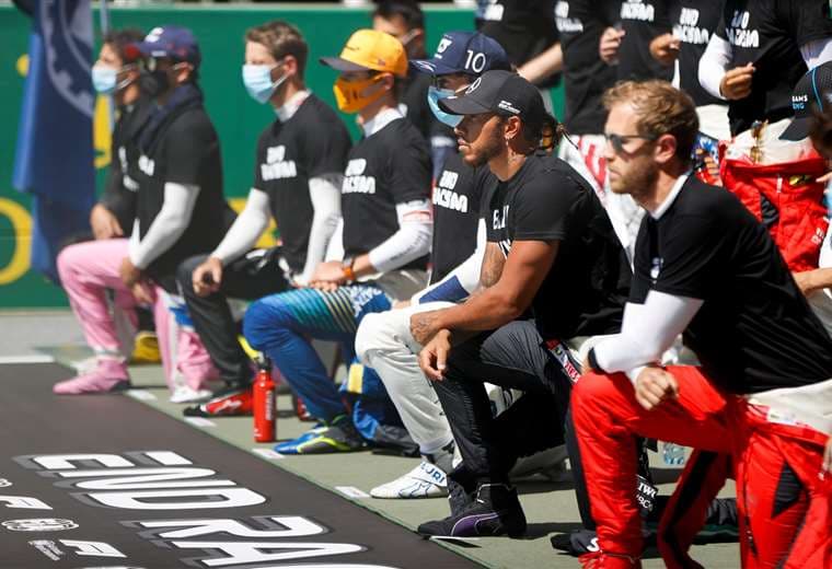 Lewis Hamilton | Facebook Mercedes.