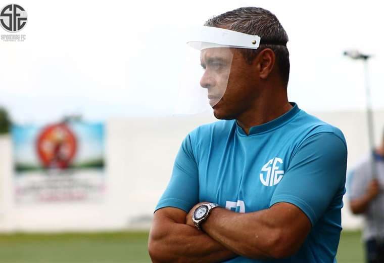 Randall Row | Facebook Sporting FC.