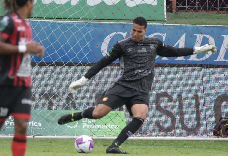 Esteban Alvarado. CSH