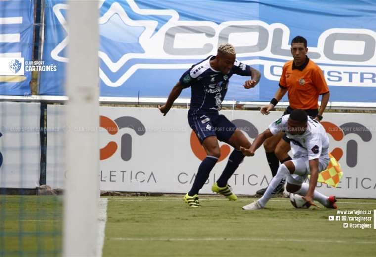 Prensa Cartaginés y Limón FC