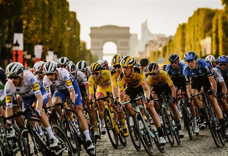 Facebook Tour de Francia.