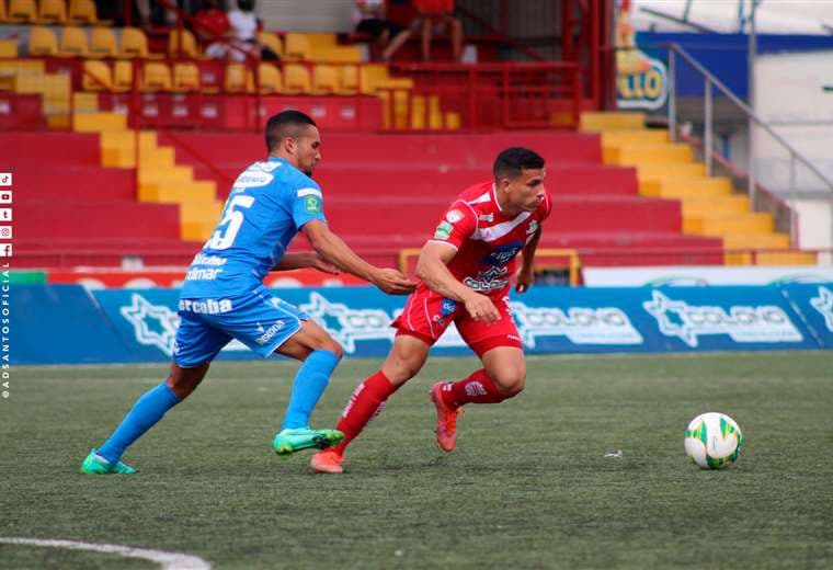 Prensa Santos de Guápiles.