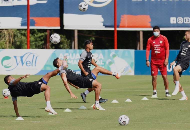 Entrenamiento de La Sele. Adrián García