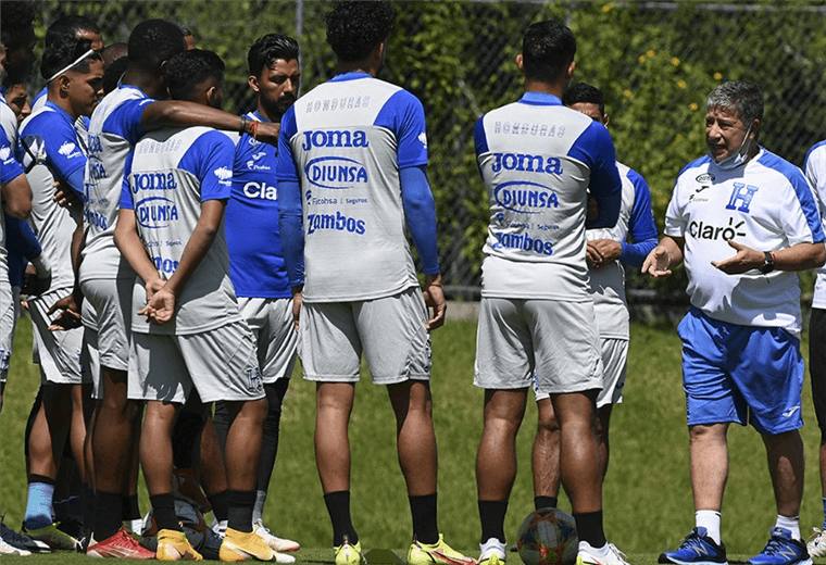 'Bolillo' Gómez: "Lamentablemente uno de los dos puede morir el martes en la eliminatoria”