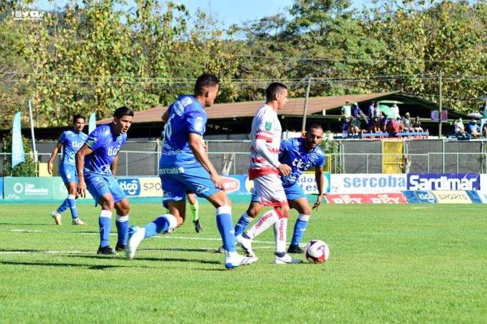 Prensa Santos de Guápiles.