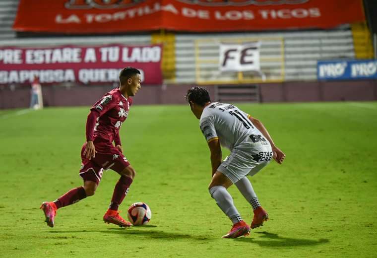 Prensa Deportivo Saprissa.