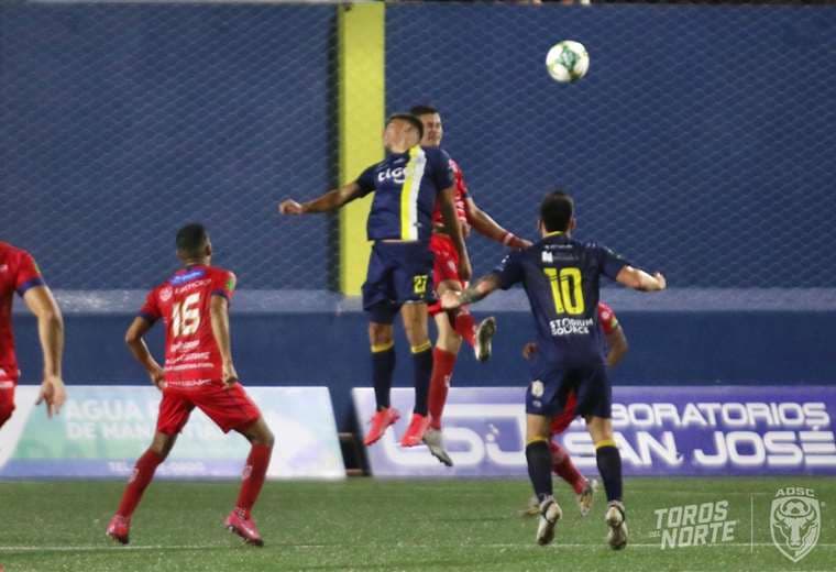 Prensa AD San Carlos.