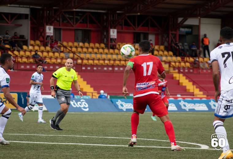 Prensa Santos de Guápiles.