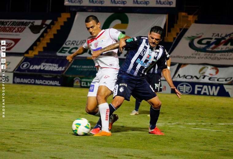 Prensa Santos de Guápiles.