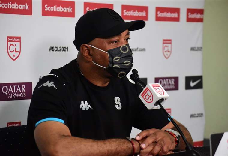 Prensa Deportivo Saprissa.