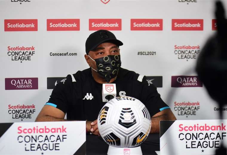 Prensa Deportivo Saprissa.