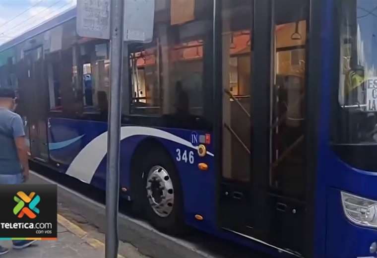Canatrans denuncia que choferes sufren agresiones de usuarios por el uso de mascarilla